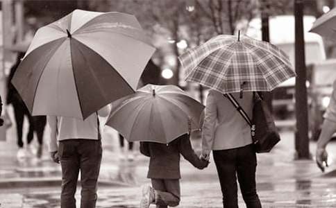 �ְ֋��������댦(du��)�ゃ�fС�W(xu��)��(y��u)������300��