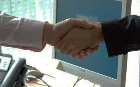 拜訪山里的小蜜蜂作文