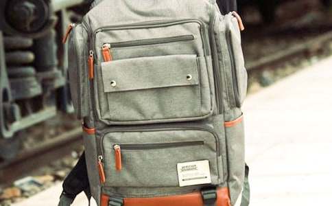 你的背包的歌詞