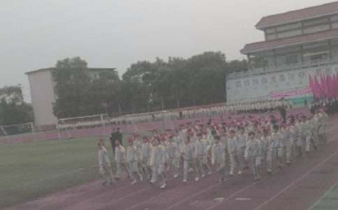 �µ����c(di��n)ͣ܇(ch��)�c�𲽲�������