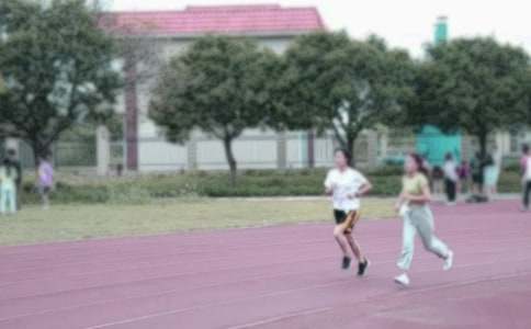 800���L������600�֣�ͨ��9ƪ��