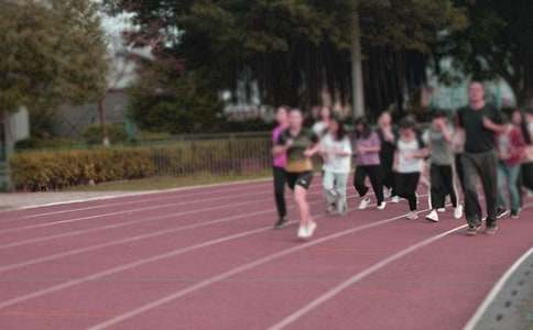 �L�ܳ�һ����