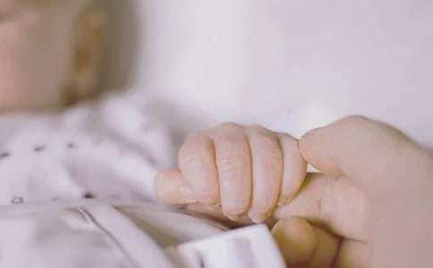 我剛出生的弟弟初二作文