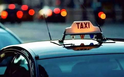 上海出租車-游玩見(jiàn)聞作文500字