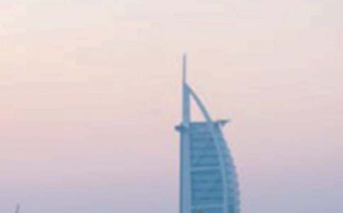 迪拜街頭風(fēng)光作文400字