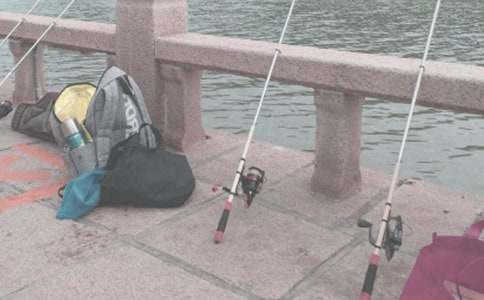 爸爸釣魚_記敘文作文600字