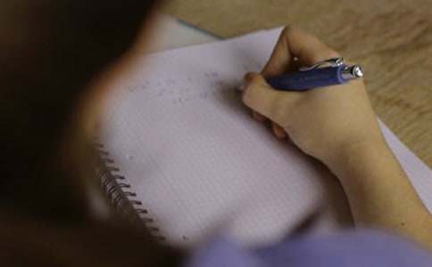 ��һ��(g��)�е��µ����x�������700��