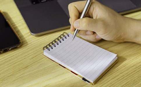 《笨狼的故事》讀后感作文