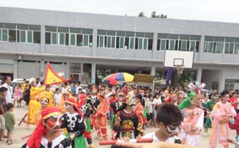 寫民族的風俗的作文(通用10篇)