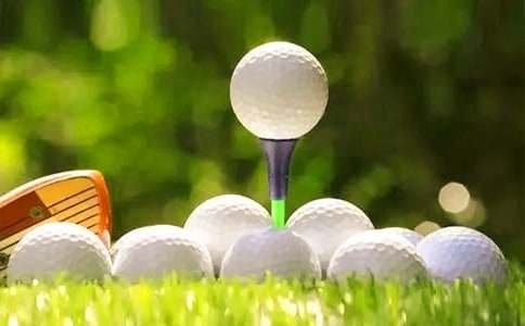 打高爾夫球作文300字