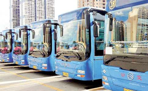 公交車上的文明小學(xué)作文