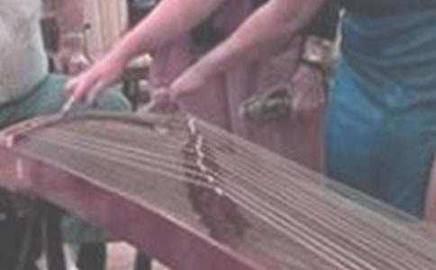 一堂網(wǎng)絡古箏課_550字