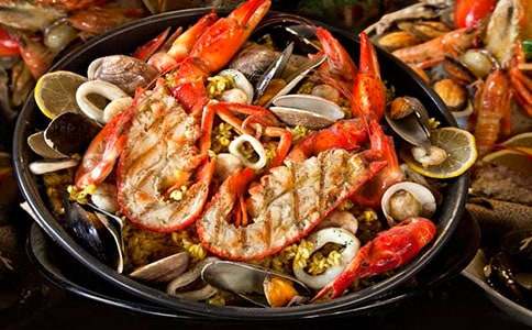 描寫人物吃海鮮的作文