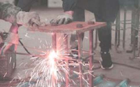 �؂亸�ӵČ���(x��)���