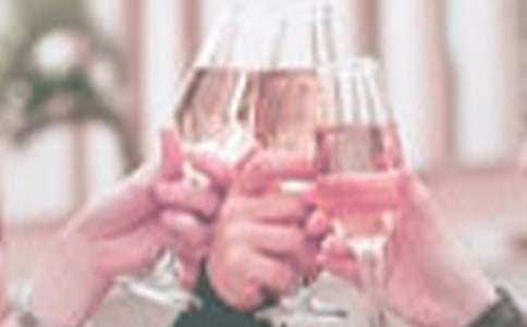 �ۺȾƵ��ϰփ�(y��u)�����ķ���