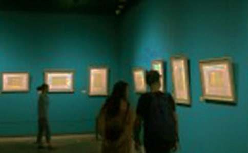 ����չ����600��