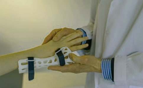 2016關(guān)于關(guān)愛艾滋病患者的征文