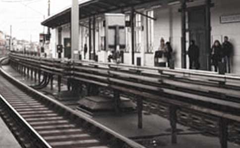 ��܇վ�ϵı�������400��