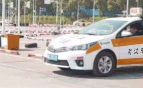 �{У��������2ƪ