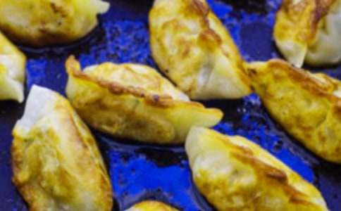 關(guān)于包餃子的小學(xué)作文范文