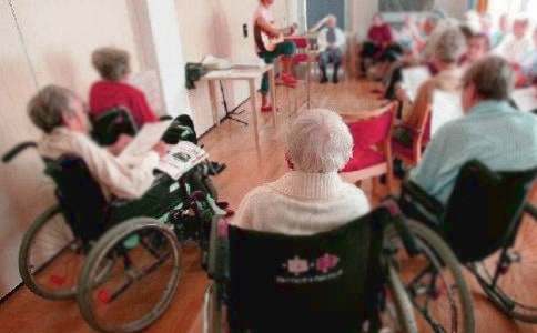 走進(jìn)敬老院作文800字(通用5篇)