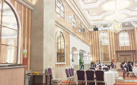 夜里九點(diǎn)鐘的醉酒樓散文隨筆