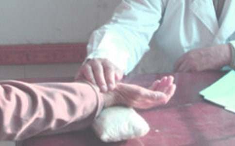 ���򋌋�����ӛ����700��