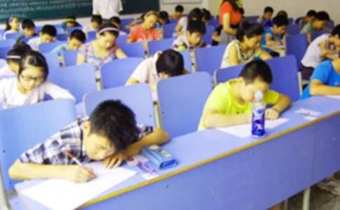 �P����ͨԒ��ԇ�fԒ���}��ԇ�������]