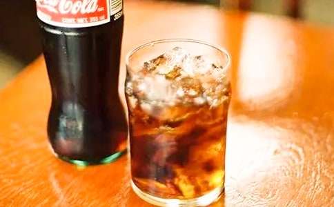 我們班刮起了可口可樂風_作文