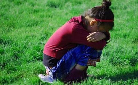 初三敘事作文:和平在哭泣