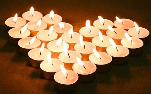 蠟燭改寫(xiě)作文