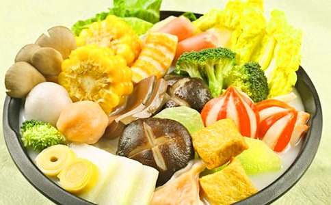 暑期生活麻辣燙_小學(xué)寫(xiě)人記事作文