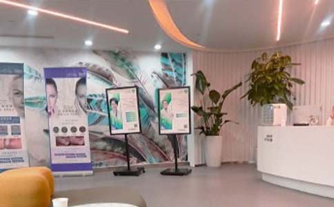 ����Ժ��һ���(d��ng)�����߄�