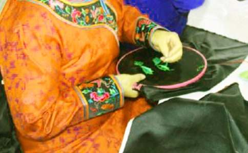 蒙古族的民風(fēng)民俗范文「精選」