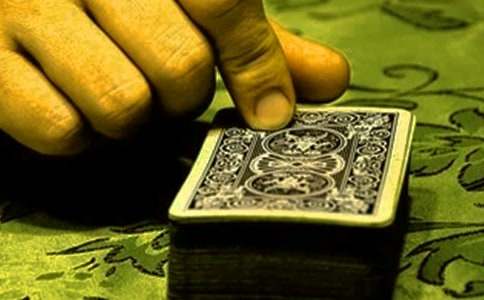 四年級(jí)暑假趣事作文:家庭魔術(shù)大賽