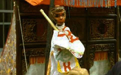 安徒生童話《演木偶戲的人》原文讀后感