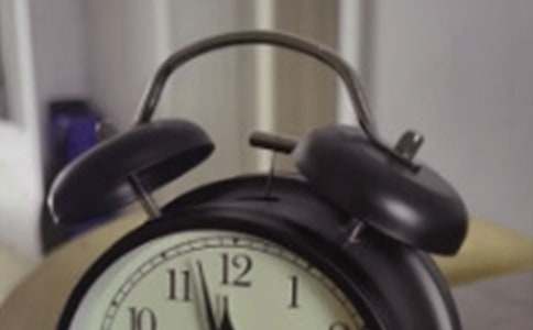 “鬧鐘定時”上網(wǎng)絡(luò)作文