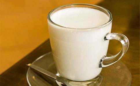 �ְ���Ո(q��ng)�㲻Ҫ����һƿ�յ�ţ�̺��Ӷ�ԩ����_С�W(xu��)����