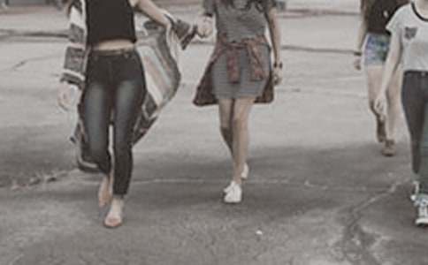 有關(guān)寫形容女孩子的詞語