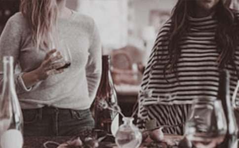 �L(f��ng)һ�ӵ�Ů������(2ƪ)