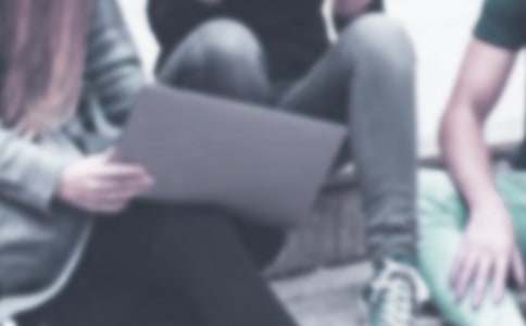 �r(n��ng)�I(y��)�(xi��ng)Ŀ�ƽ��߽�(j��ng)�Q(m��o)ǢՄ��(hu��)�����˴��~