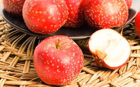 山楂糖雪球作文