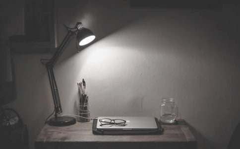 ��ҹ�����C�Ĵ�������