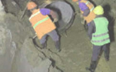 �������ʩ���а���ͬ