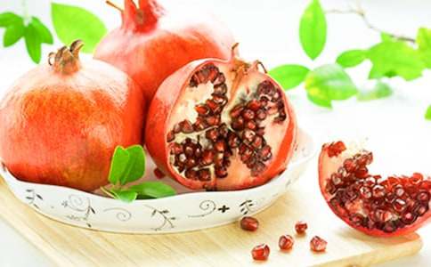 老爸給我剝石榴作文