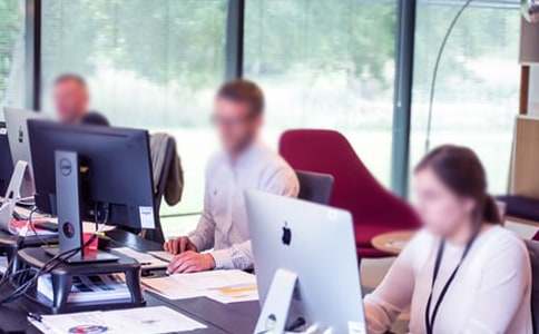 對(duì)實(shí)習(xí)生評(píng)語(yǔ)