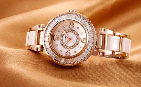 �����ֱ���Խ�r(sh��)�յ�С�W(xu��)�����ģ�ͨ��17ƪ��