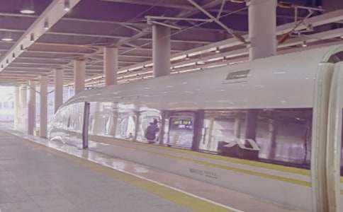 ������վ��܇ͣ�\(y��n):�ܴ���Ӱ푱�����վͣ�\(y��n)�ÿ͜���