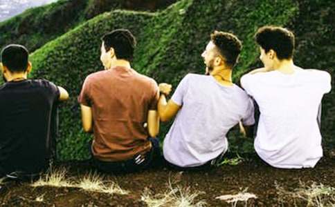 �Һ�ͬ�W(xu��)֮�g���`����(y��u)������