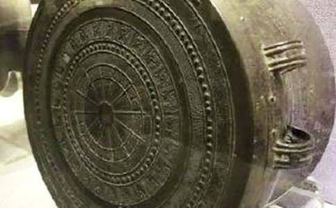 銅鼓嶺游詠三首詩歌鑒賞